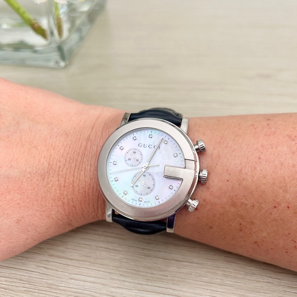 Gucci Silver and Black Chronograph Watch - Picture 5 of 7